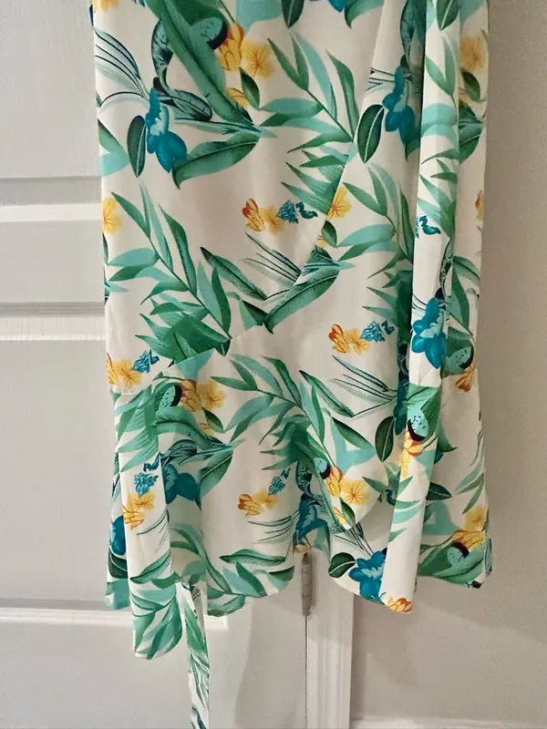 Vine Tree Tropical Wrap Maxi Dress in Size Large - Image 6