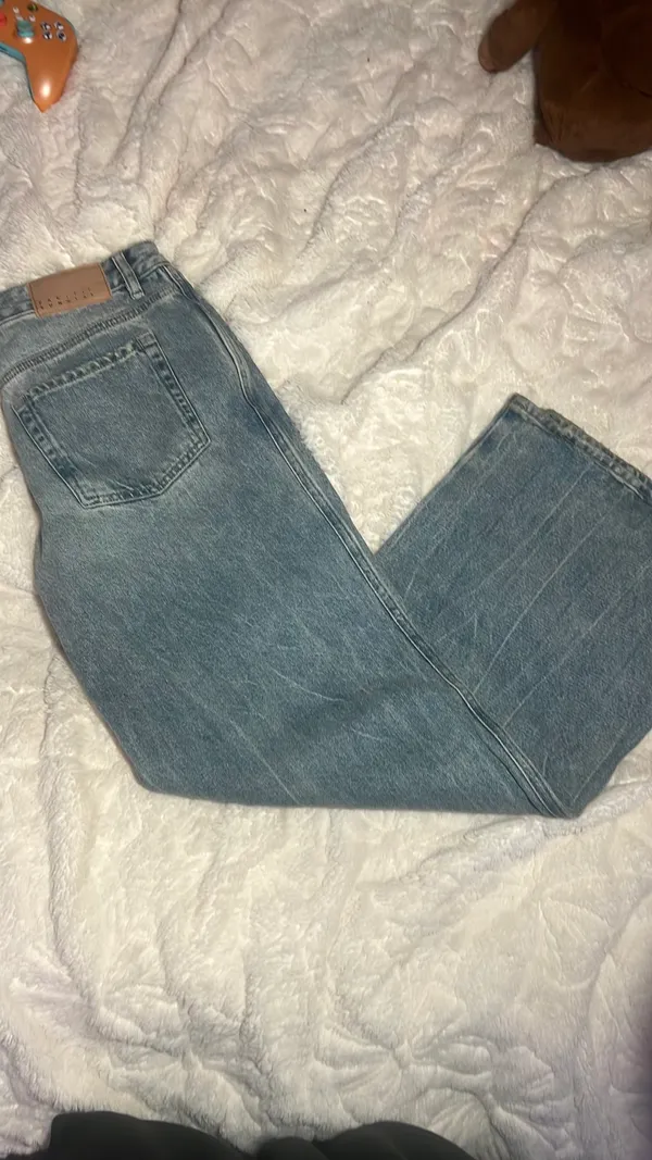 Light washed Pacsun jeans - Image 2