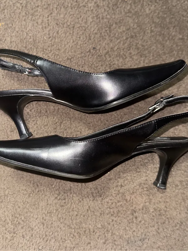 Donna Lawrence "Classy" Black Slingback Kitten Heels Size 7.5 - Image 2