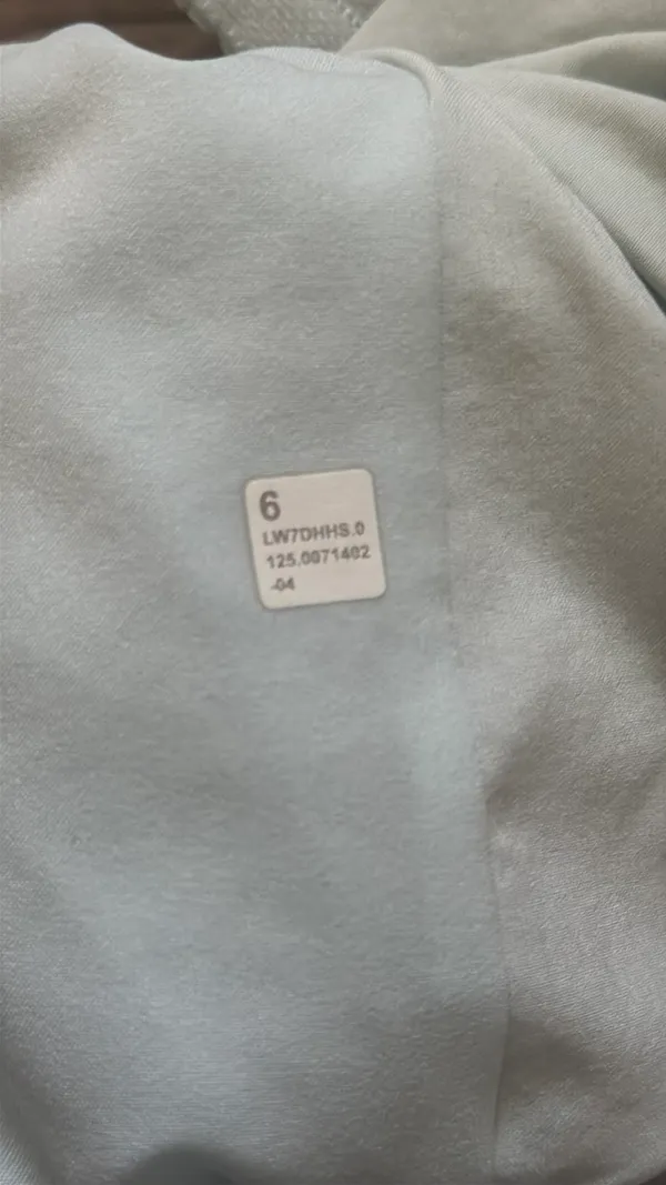 Lululemon pace rival short  - Image 5