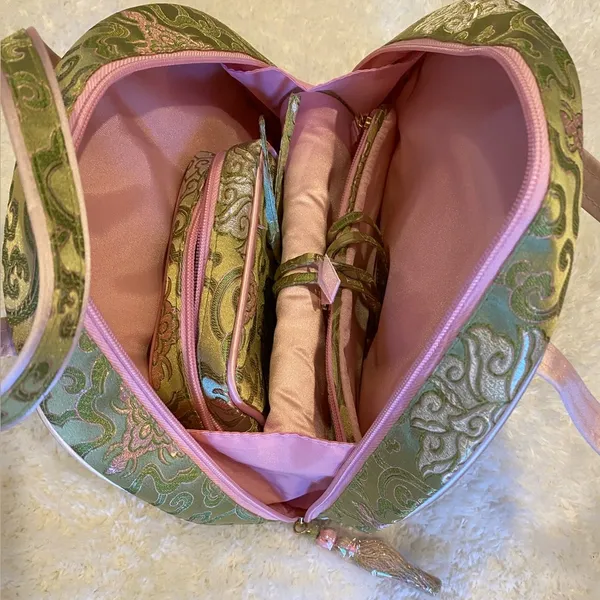 NWOT 3-Piece Travel Toiletry, Jewelry Roll & Makeup Bag Set, Pink & Light Green - Image 11