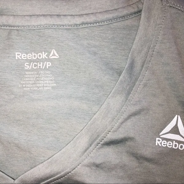 Reebok small green yoga/gym/fitness soft top - Image 5