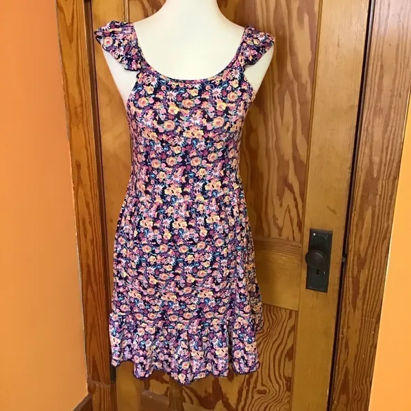 Bright Floral Feminine Ruffled Sun Dress - Image 6