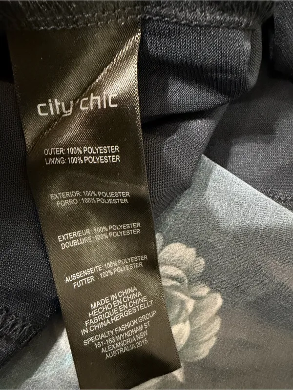 City Chic NWT Mysterious Navy Ruffle V-Neck Floral Flowy Maxi Dress Size 18 - Image 15