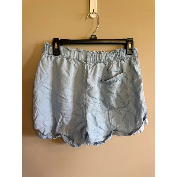 Aerie Chambray Paperbag Waist Shorts Women's M/M‎ Light Blue Cuffed Rolled - Image 3