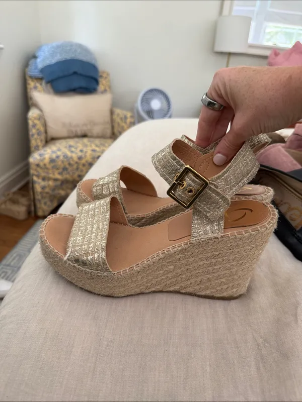 kanna Metallic Croc-Embossed Gold Espadrille Wedge Sandals - Image 2