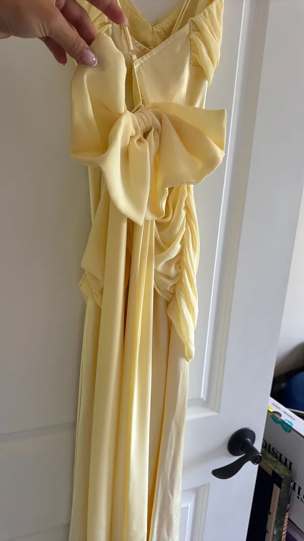 Selfie Leslie wedding guest dress - Image 4