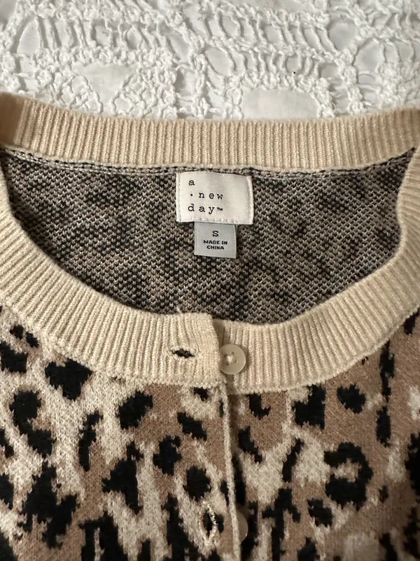 Cheetah print cardigan - Image 3