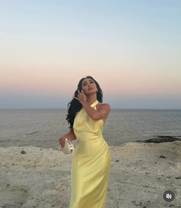 Zara butter Yellow Backless Halter maxi Dress holiday evening wedding - Image 8