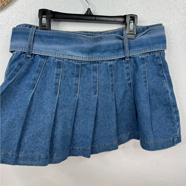 Sincerely Jules Skirt Womens XL Blue Pleated Denim Micro Mini Built-In Belt - Image 5