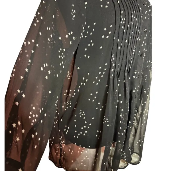 Chelsea & Theodore Semi-Sheer Whimsical Button Down Blouse Star Print Women's M - Image 4