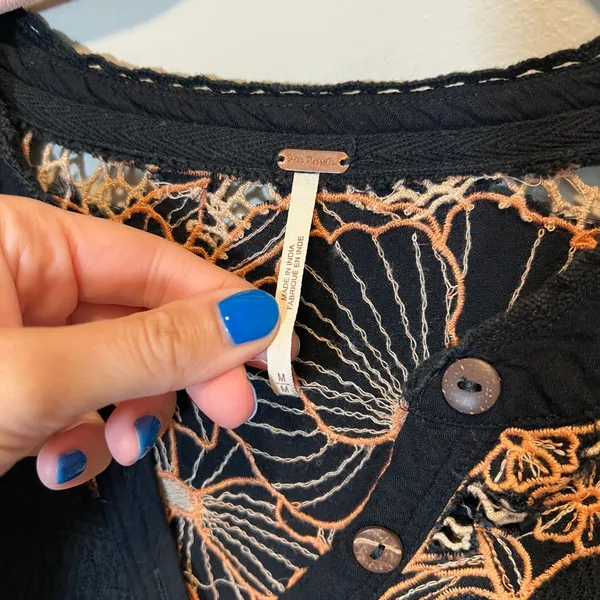 Free People Black Peach Floral Lace Embroidered Henley Long Sleeve Top Medium - Image 3