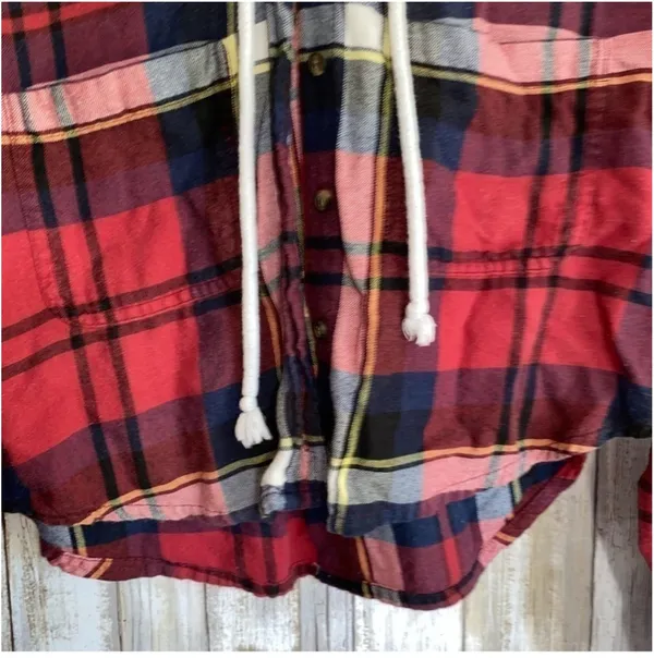 American Eagle Cozy Cabin Cropped Hoodie Flannel •XS - Image 4