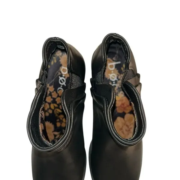 B.O.C Black Leather Ankle Booties(Size 6) Black - Image 4