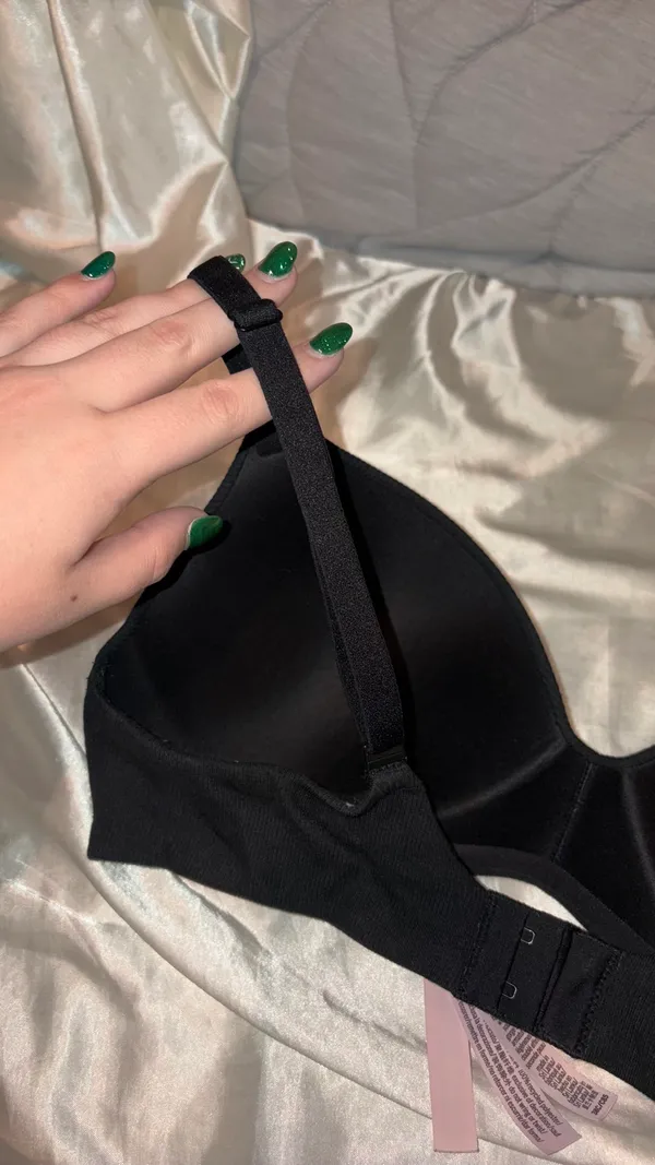 Victoria's Secret Wireless Bra T-Shirt Lightly Lined - Image 4