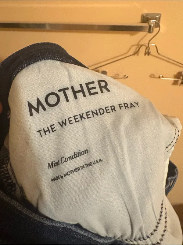 Mother The Weekender Fray Jeans in Mint Condition - Image 6