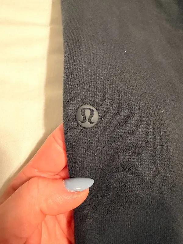 Lululemon Scuba High Rise Joggers - Image 8