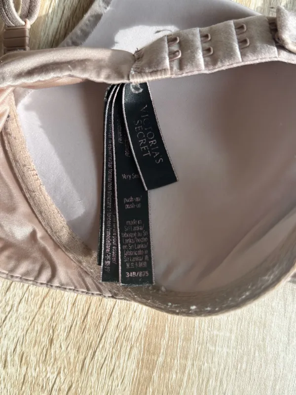 Victoria's Secret Light Nude Padded T-Shirt Bra - Image 3