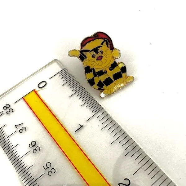 Vintage Centennia cat with Santa hat pin - Image 5