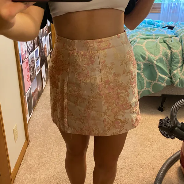 SheIn Pink Floral Skirt - Image 3