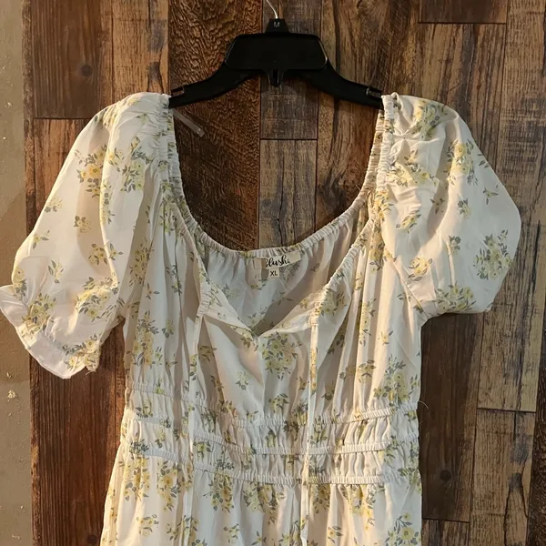 NEW Blush Floral Puff Sleeve Dress size Xl - Image 3