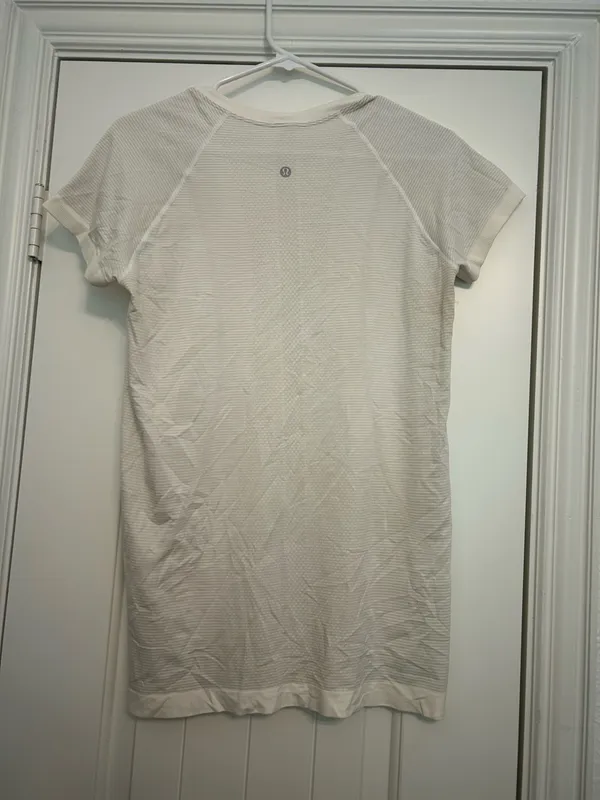 Lululemon Swiftly Short Sleeve - Image 4