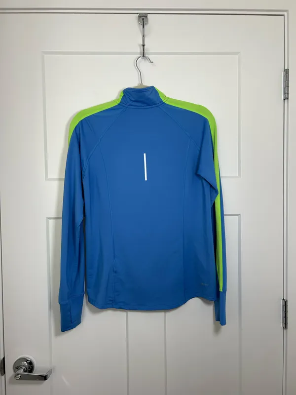 Medium Nike quarter zip pullover running/golf - Image 4