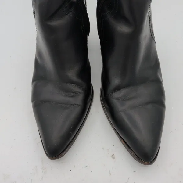 Frye Flynn Short Black Leather Pointed Toe Ankle Boots 8M 3470885-BLK - Image 4