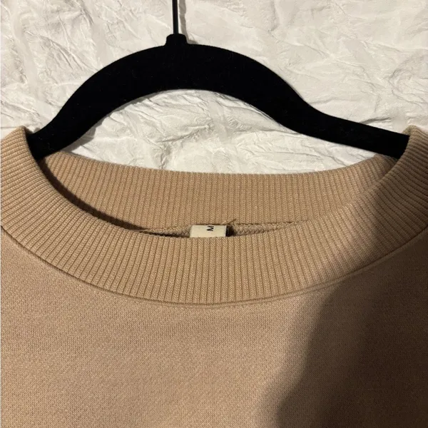 Amazon essentials crème cropped crew size M Tan Size M - Image 2
