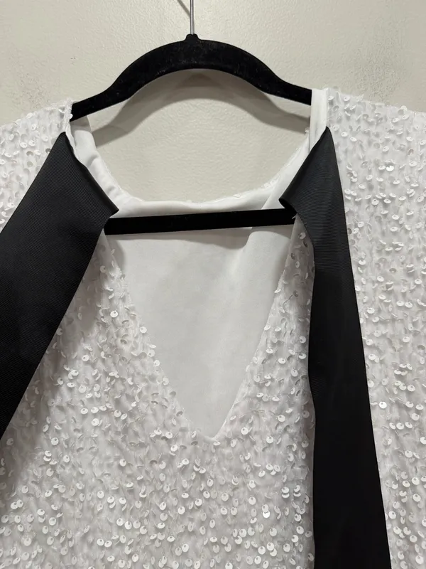 White Sequin Open Back Bow Detail Shift Dress Size Large - Image 6