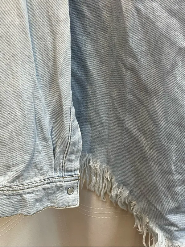 Coastal Cowgirl S Small Risen jeans Light Blue Denim Button-Down Shirt Barn - Image 7
