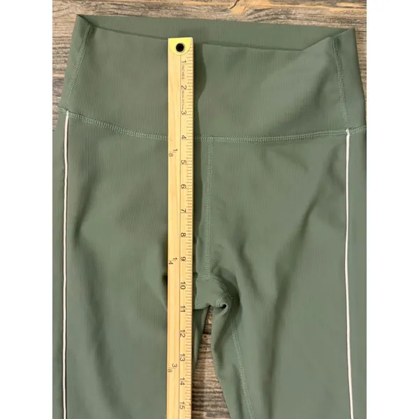 Wilo‎ The Label Sage Green Ribbed High Waisted Leggings White Piping Size Medium - Image 7