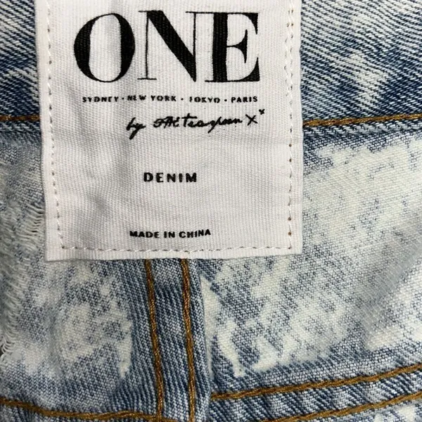 One Teaspoon Distressed Denim Shorts(Size 24) - Image 6