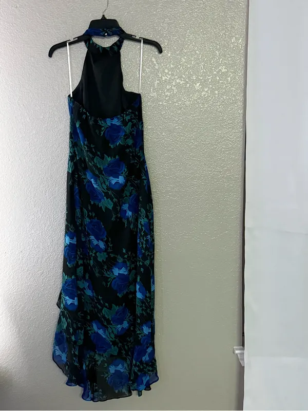 LULUS Elegant Entrance Black Floral Print Halter Maxi Dress size medium - Image 7