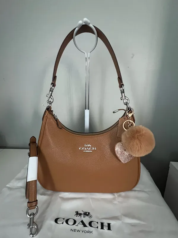 Coach Teri Hobo Bag - Image 6