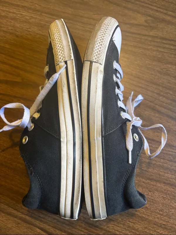 Converse 10.5 Chuck Taylor All Star Madison Canvas Low Top Sneakers - Image 5