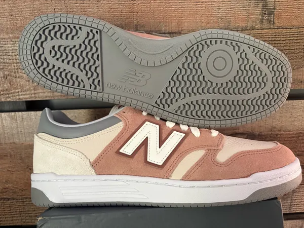 New Balance men’s sneakers - Image 6