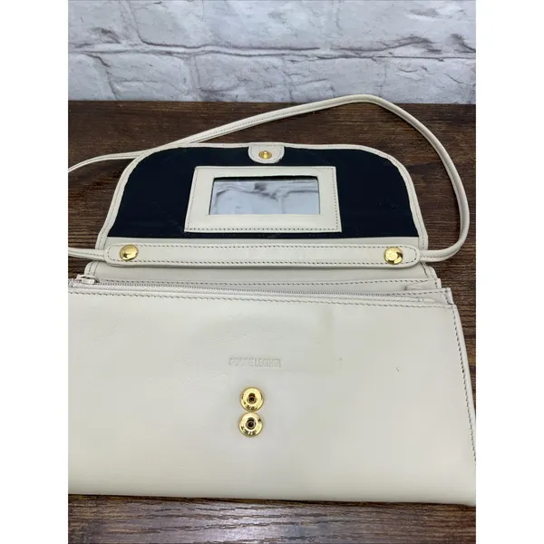 Stone Mountain‎ Cream Crossbody Wallet/Purse Gold Hardware With Check Book - Image 8