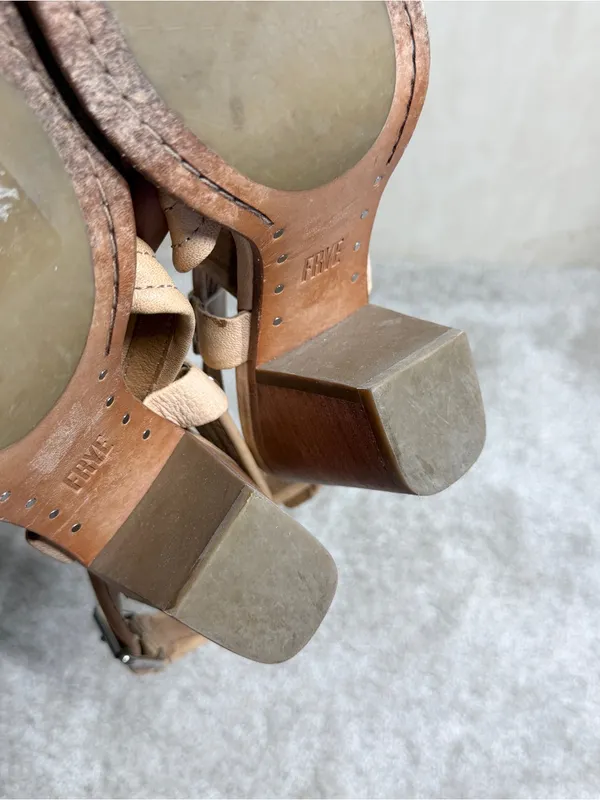 Frye Women’s Dani Criss Cross Sandals Block Heels Leather Strappy in Tan 8 - Image 11