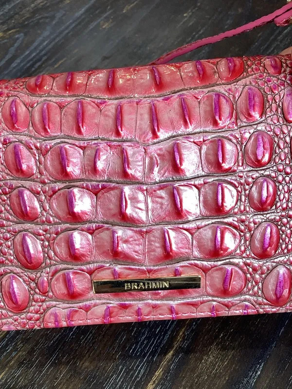 Brahmin Minuette French Rose Pink Croc-Embossed Leather Crossbody - Image 4