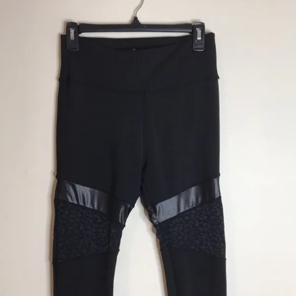 BSP‎ Ladies black athletic workout leggings size large - Image 2