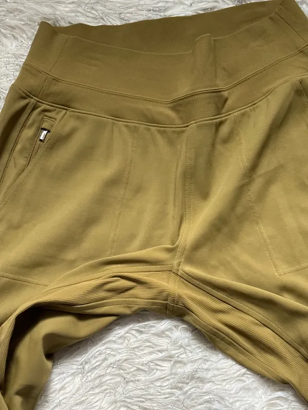 Athleta Women's Green Yellow High-Waist Joggers Size M - Image 16