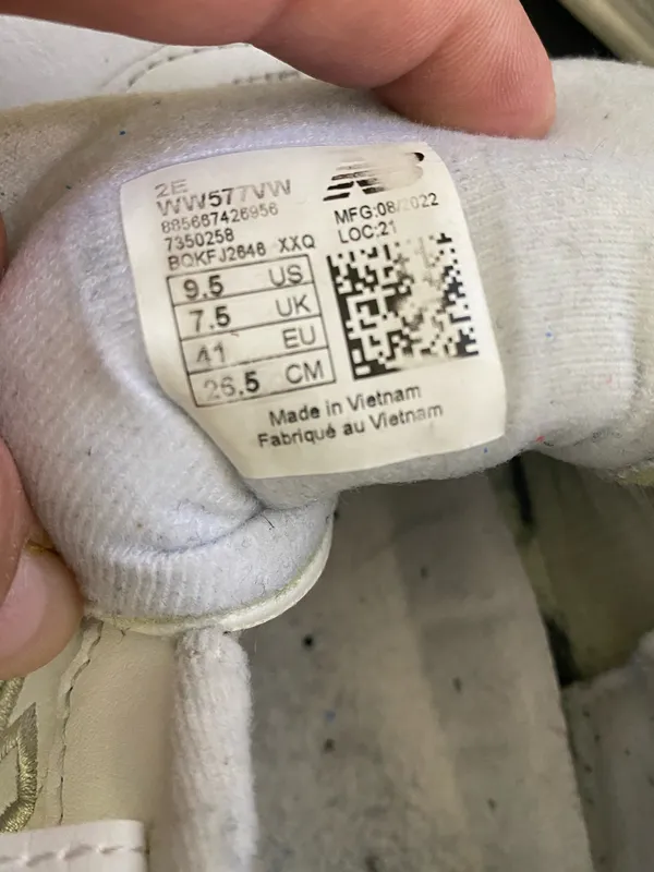 New Balance 577 V1 USA Made White Leather Womens Size 9.5 - Image 7