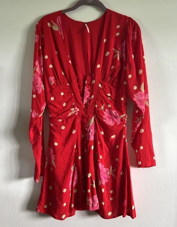 Free People women’s date night mini dress in strawberry - Image 3