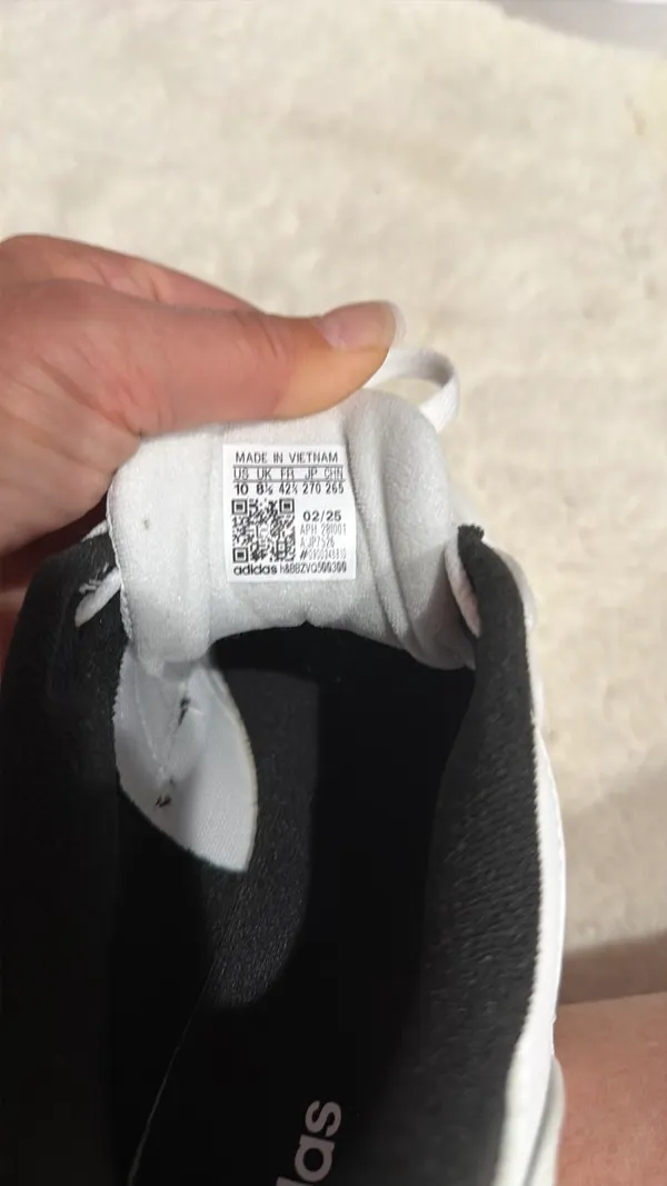 Women’s Adidas turnaround lace up sneaker - Image 6