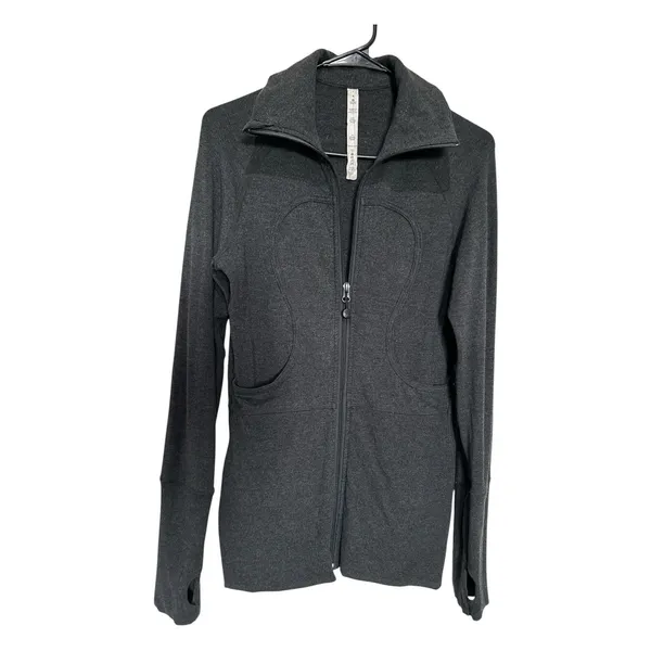 Lululemon Jacket Size 8 High collar, thumbholes, and signature logo - Image 3