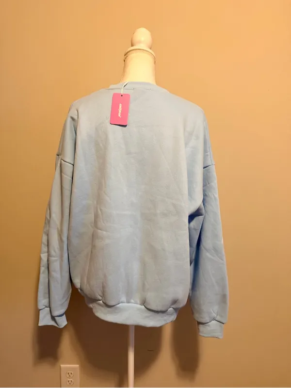NWT Edikted Love Oversized Sweatshirt light blue size medium - Image 9