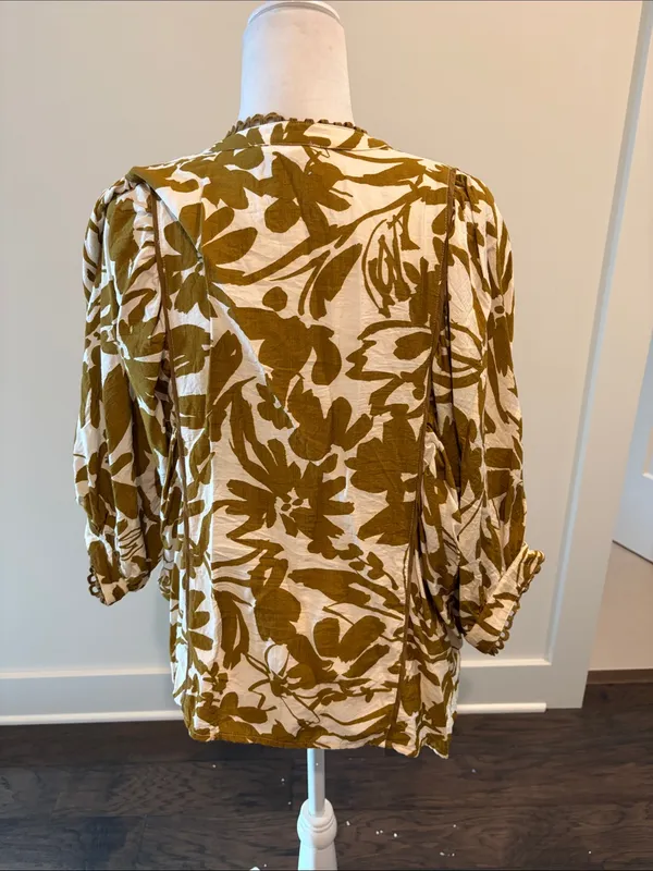 Entro Leaf Print Button Down Top Sz S (fits large) - Image 9