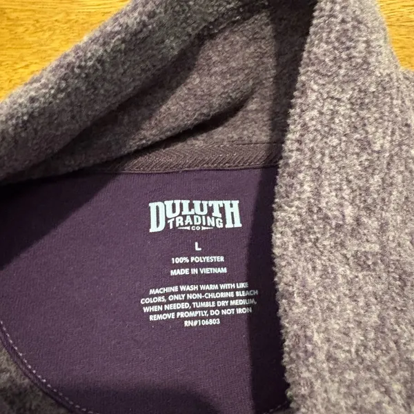 Duluth women’s purple fleece sweater - Image 3