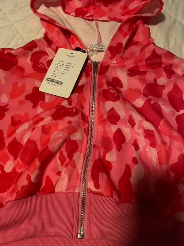 Size Small Pink Camouflage Zip Up Hoodie - Image 2